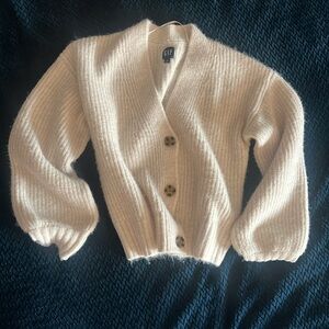 GAP Fuzzy and Cozy Soft Sweater, Size S-M